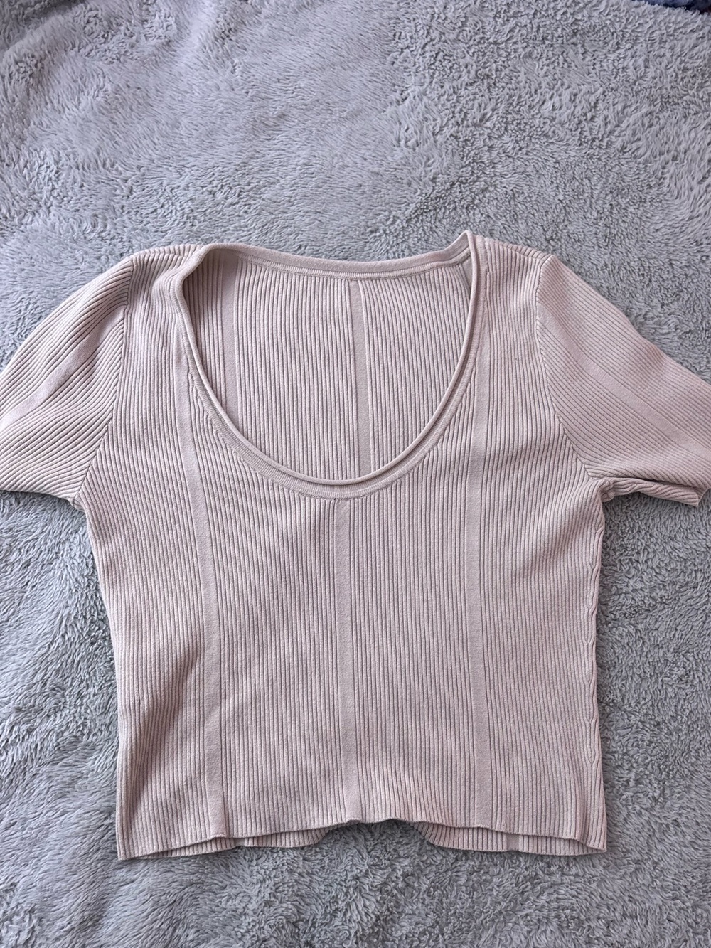 H&M Light Blush Ribbed Short Sleeve Top - Picture 2 of 3